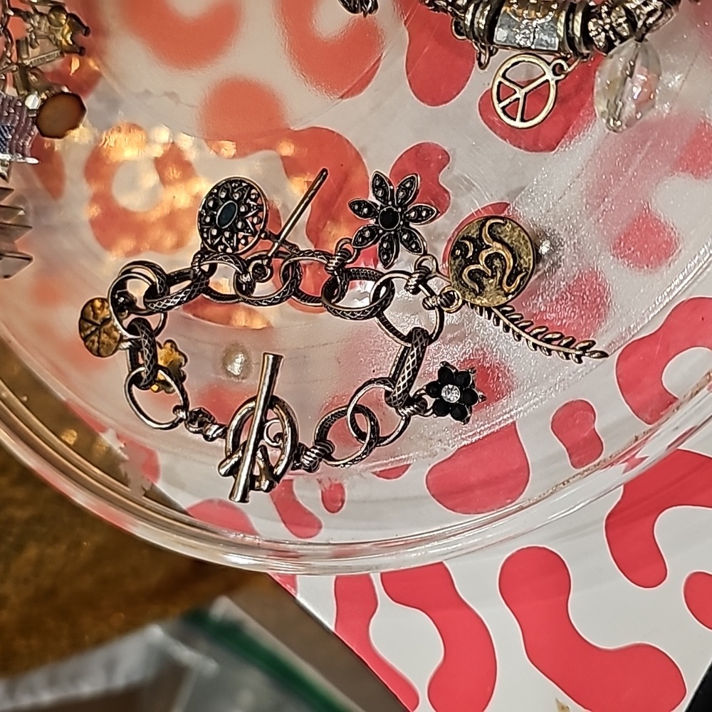 Set of 4 charm bracelets, cute, girly, charm, beautiful - Picture 6 of 6
